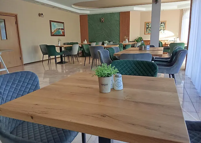 Alekta Hotel - Free Parking